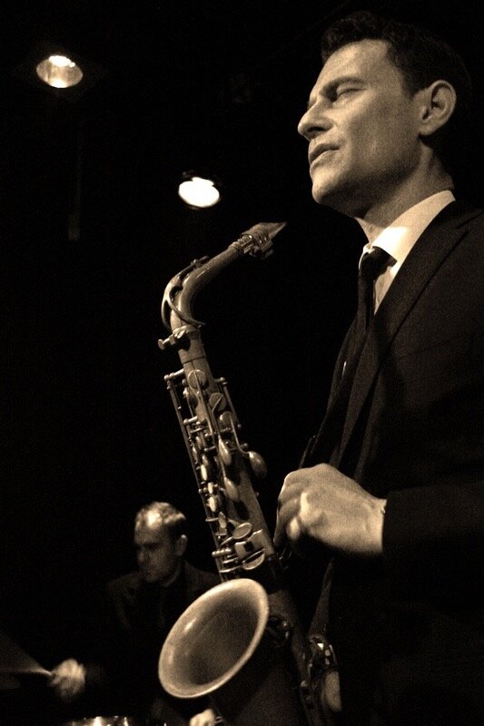 Benjamin Herman performing during the Campert era